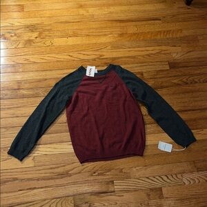 Tommy Bahama Burgundy and Charcoal Sweater